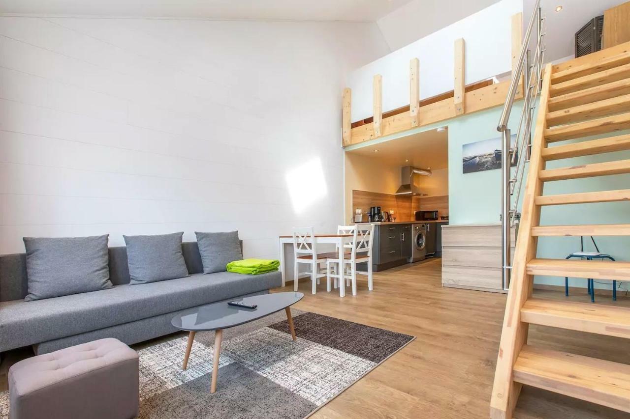 Domaine Des Ecuries - Appartements Meubles A Тэлуар Экстерьер фото