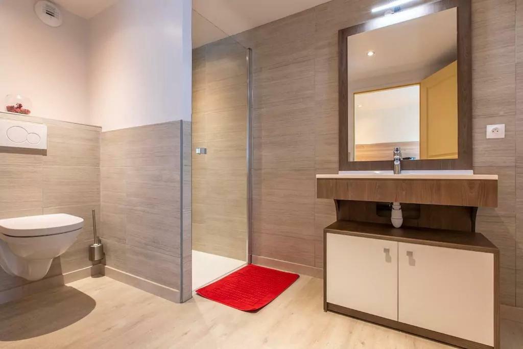 Domaine Des Ecuries - Appartements Meubles A Тэлуар Экстерьер фото
